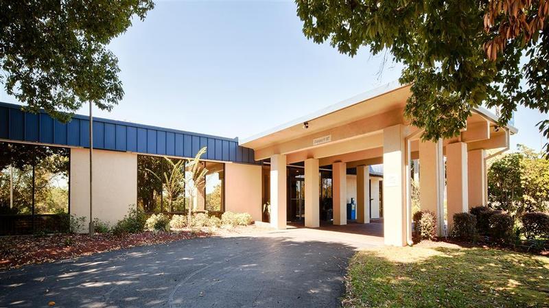 Best Western Crossroads Inn DeFuniak Springs Exteriör bild