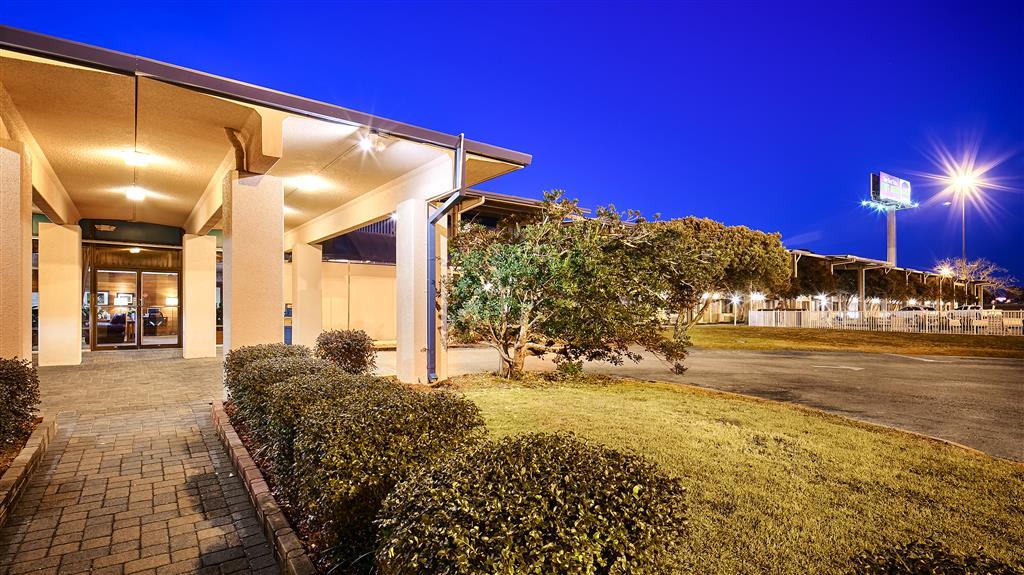 Best Western Crossroads Inn DeFuniak Springs Exteriör bild
