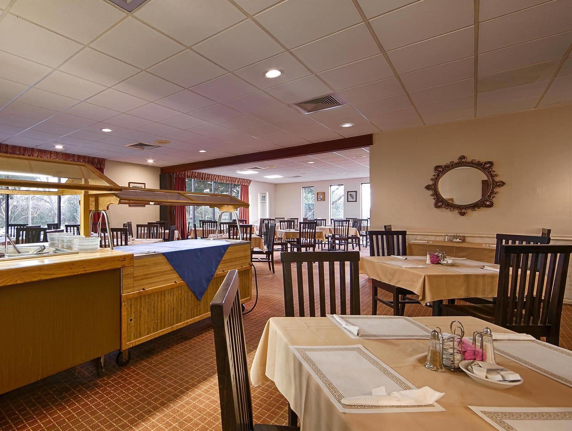 Best Western Crossroads Inn DeFuniak Springs Exteriör bild