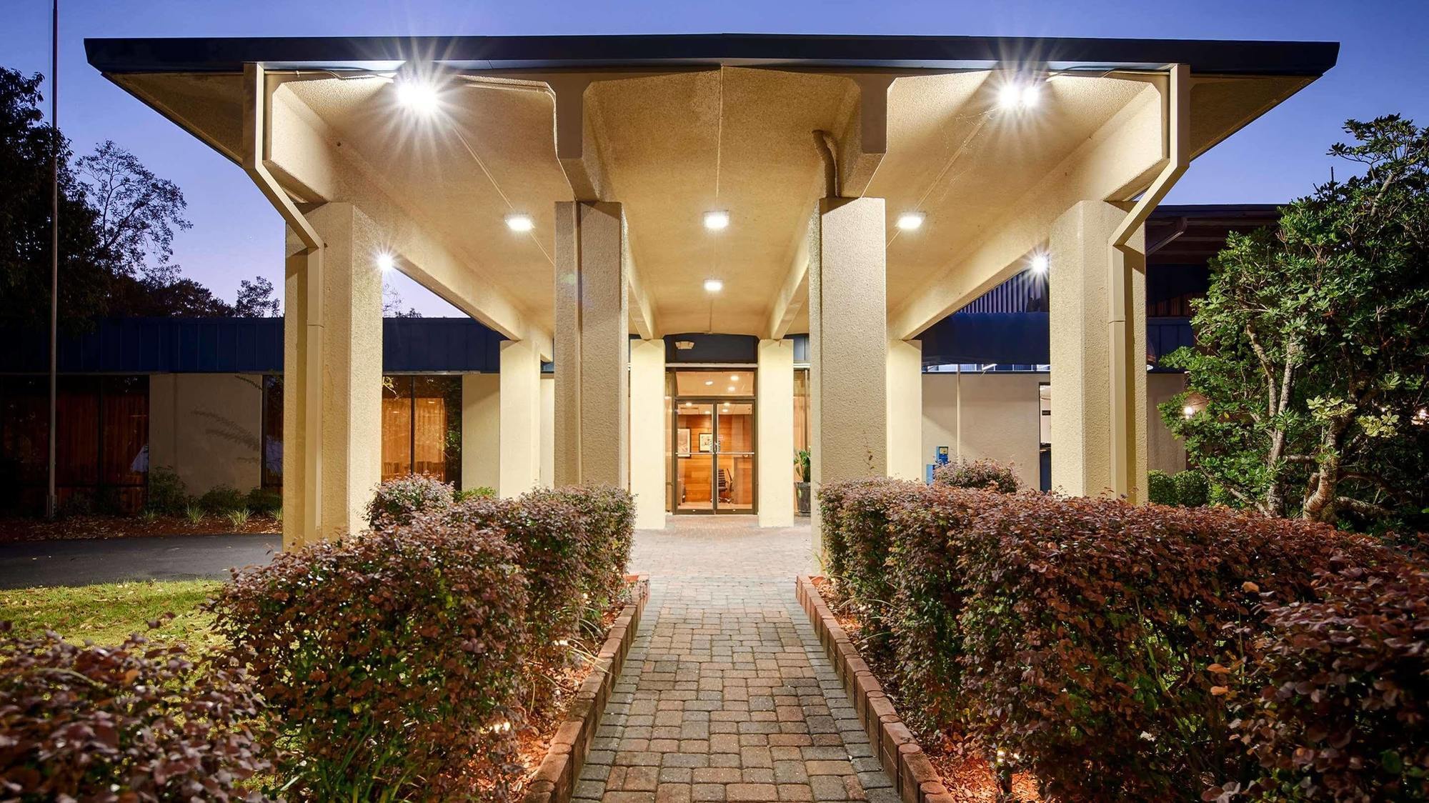 Best Western Crossroads Inn DeFuniak Springs Exteriör bild